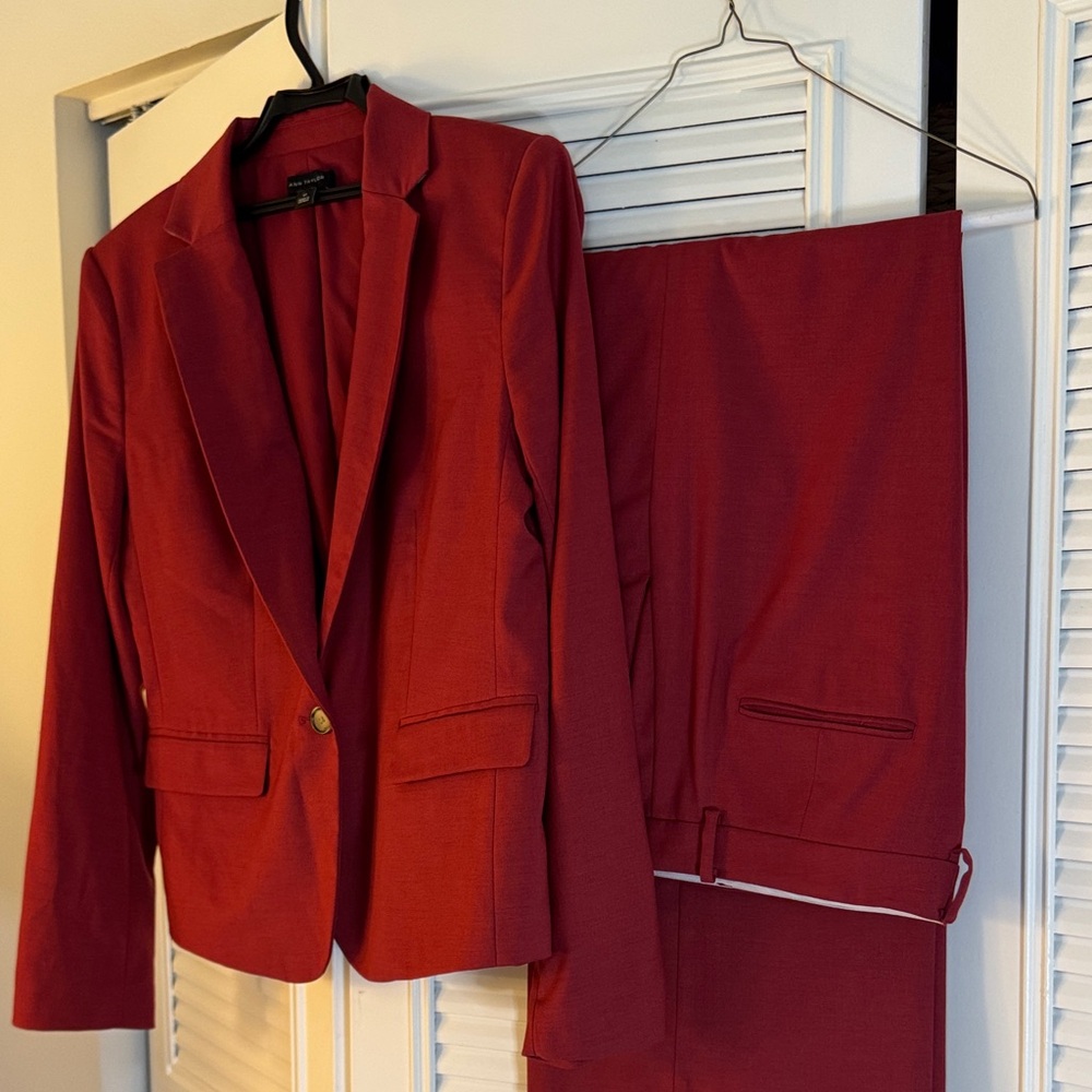 Ann Taylor Women's Red Suit Set